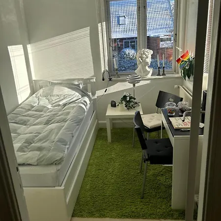 Rolighedsvej 14a 3*