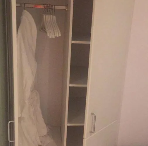 Rolighedsvej 14a Panzió 3*