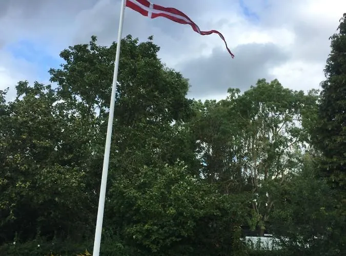 Rolighedsvej 14a 3*
