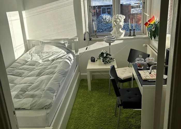 Rolighedsvej 14a 3*